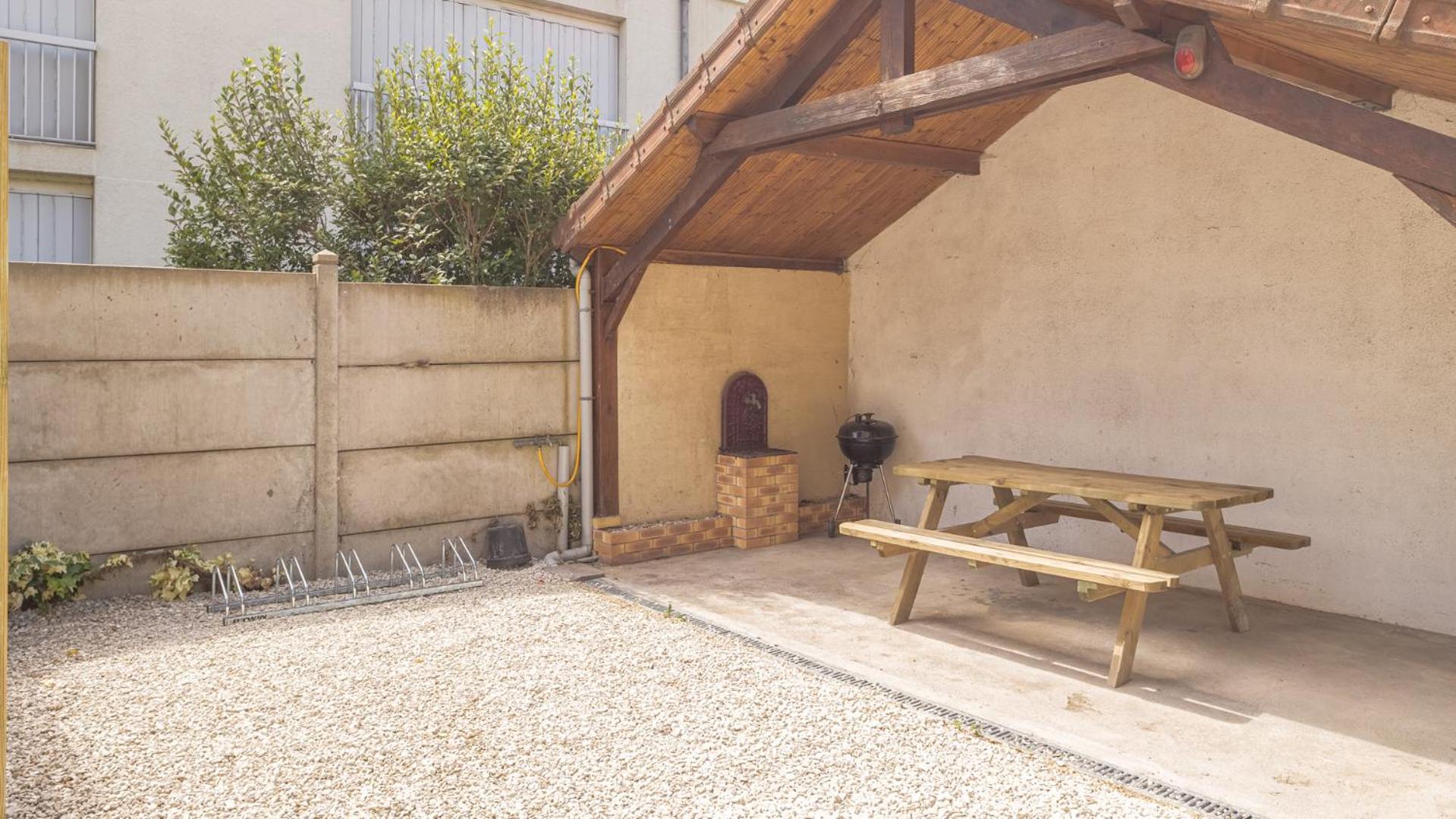 Bonappart 4 - Charme Napoleonien & Confort Troyes Exterior photo